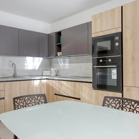 דירה 5th Floor Brand New Apt, With Prvt Balcony & Wifi By 360 Estates Gzira